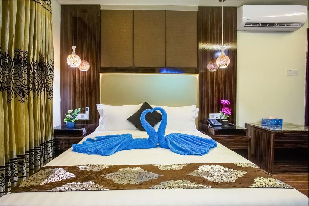 Hotel Noorjahan Grand Sylhet Esterno foto
