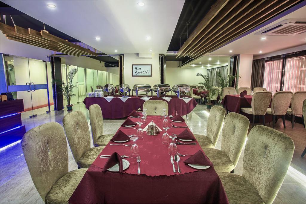 Hotel Noorjahan Grand Sylhet Esterno foto