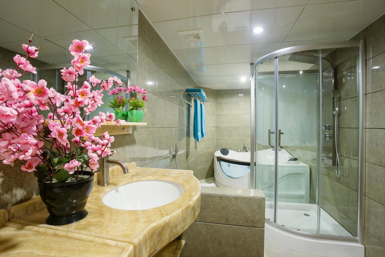 Hotel Noorjahan Grand Sylhet Esterno foto
